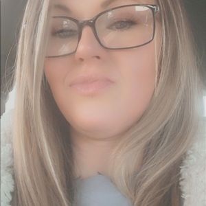 Meet your Posher, Candace